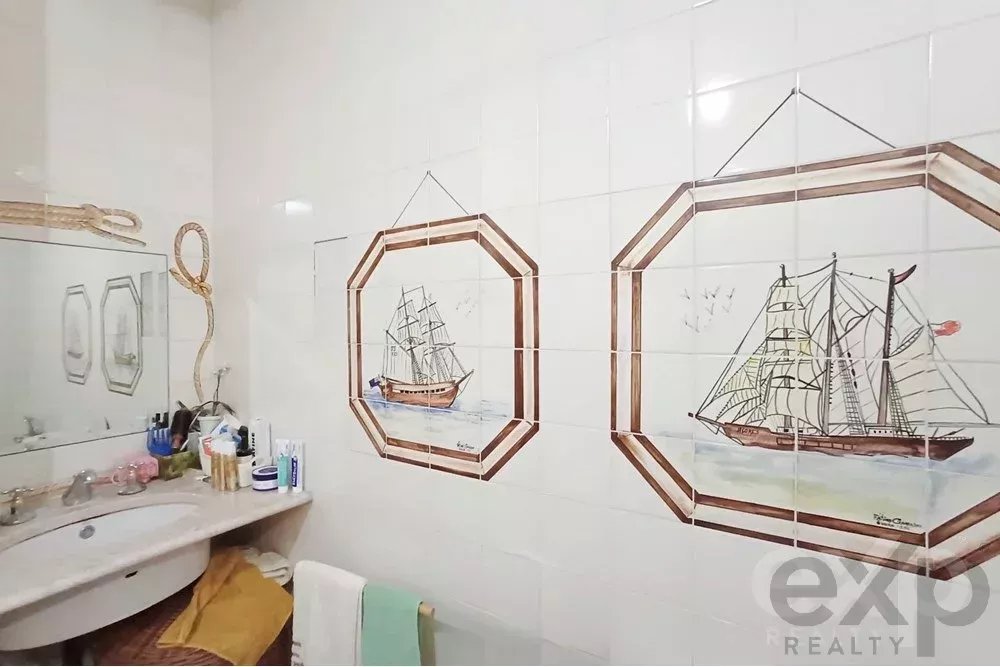 Fantastic Luxury 4‑bedroom + 1‑living‑room Property in Beja 85507396 image 30