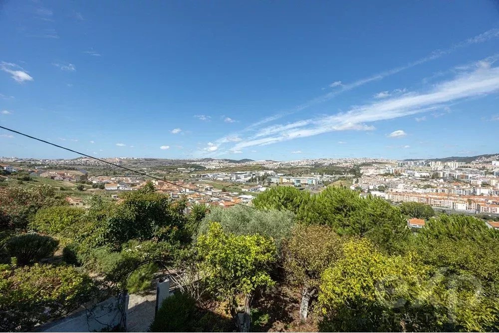 Building with excellent return on investment 85507401 image 18