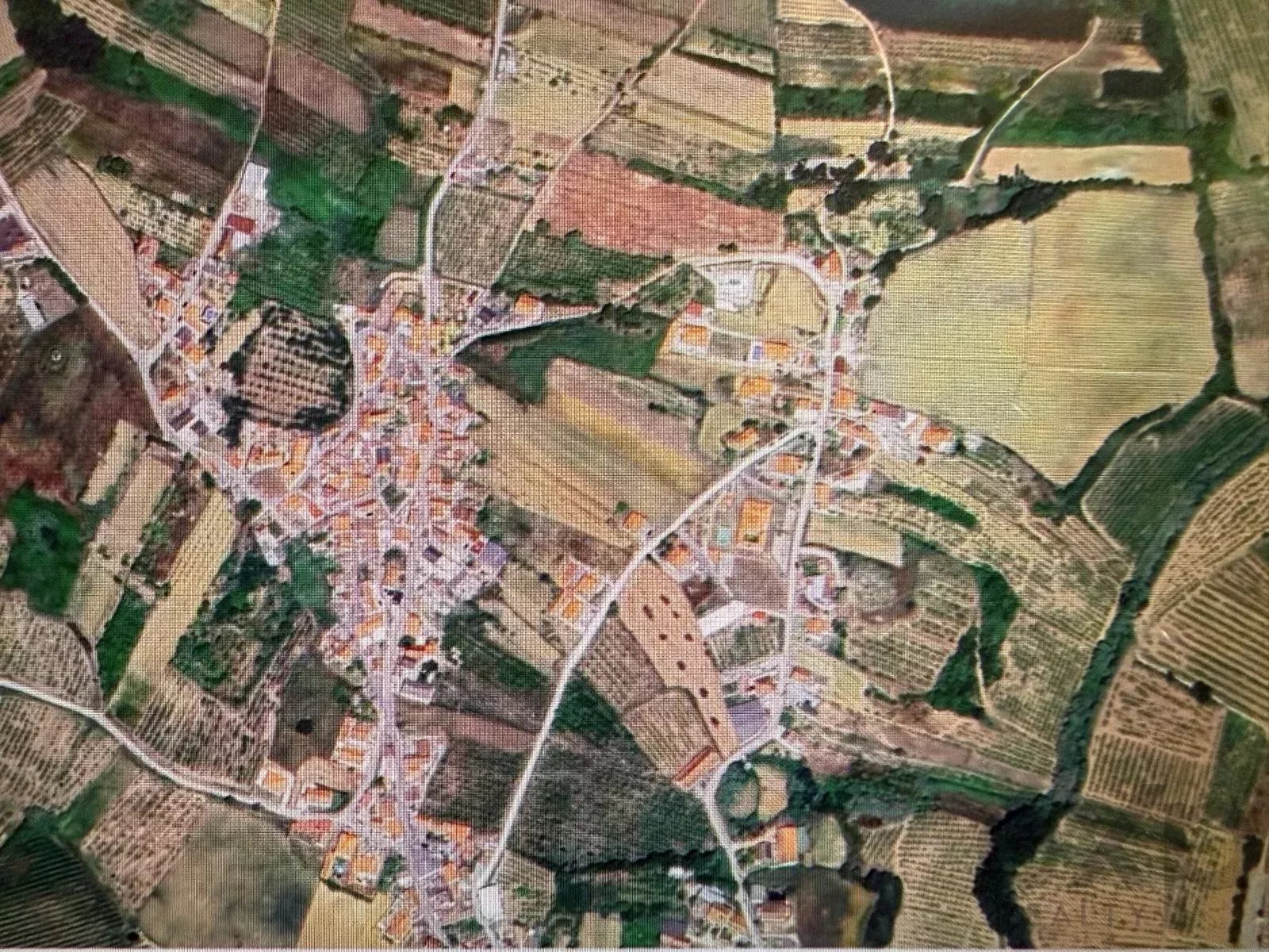 Oportunidade única para uma construção de 417,3 m² em um lote de 2086,5 m² localizado em Bombarral.