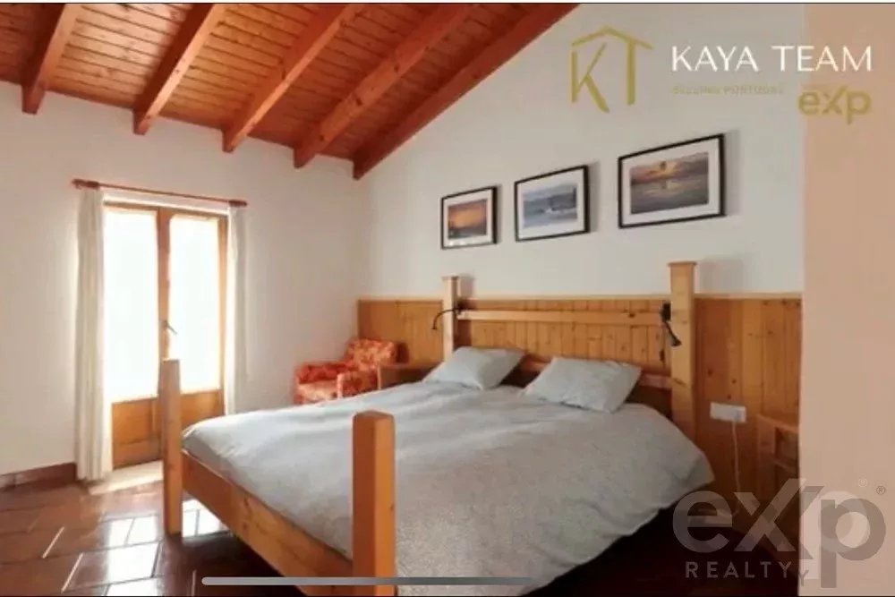 Luxury Property with 9 Bedrooms in Aljezur, Algarve – Ideal for a Private Retreat or Commercial Venture 85507477 image 81