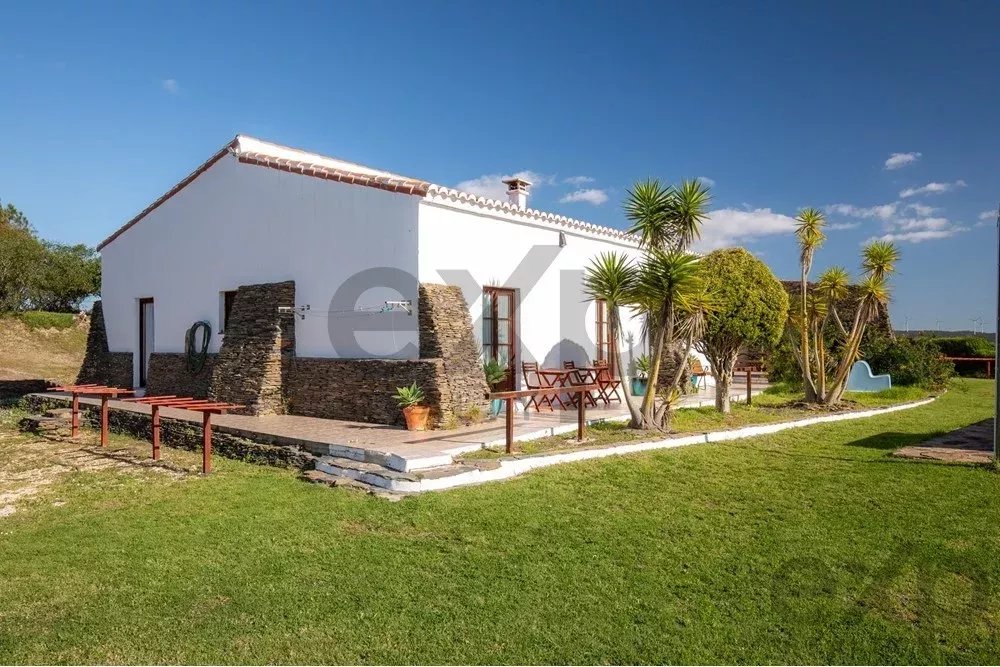 Luxury Property with 9 Bedrooms in Aljezur, Algarve – Ideal for a Private Retreat or Commercial Venture 85507477 image 16