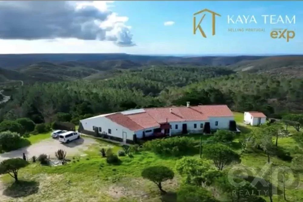 Luxury Property with 9 Bedrooms in Aljezur, Algarve – Ideal for a Private Retreat or Commercial Venture 85507477 image 76