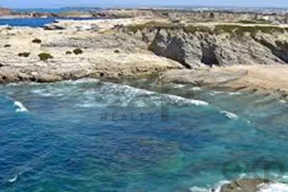 Development of 13 townhouses - approved project 500m from the sea 4