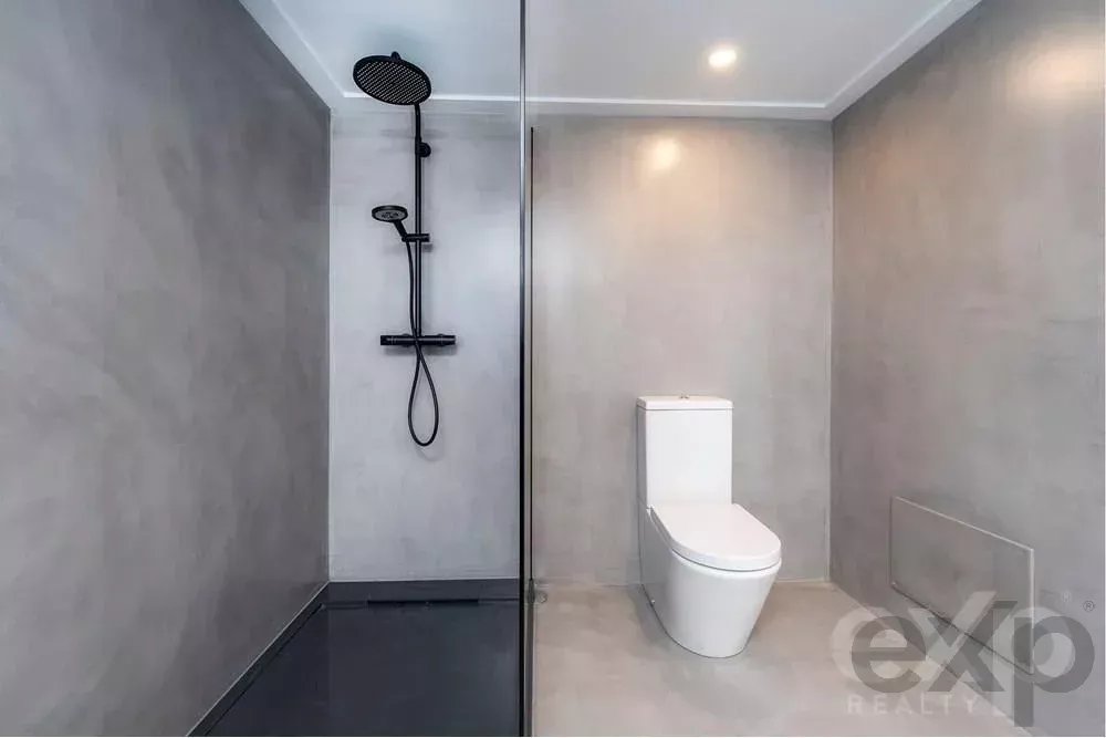 Moradia Moderna com 5 Quartos e Piscina em Quarteira 85507729 image 14