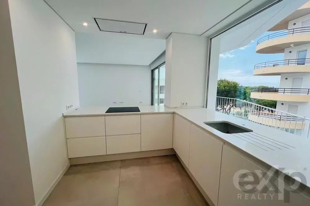 New three‑bedroom apartment in Vilamoura 85507730 image 7