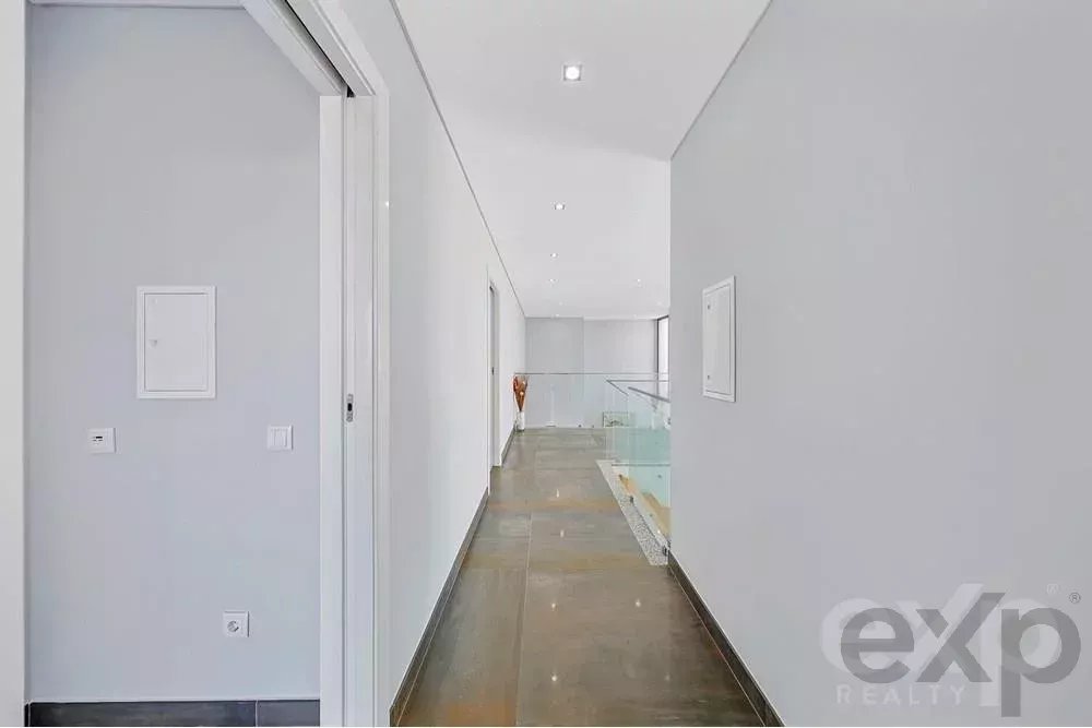 Luxury 4‑bedroom residence in Bemposta 85507817 image 40