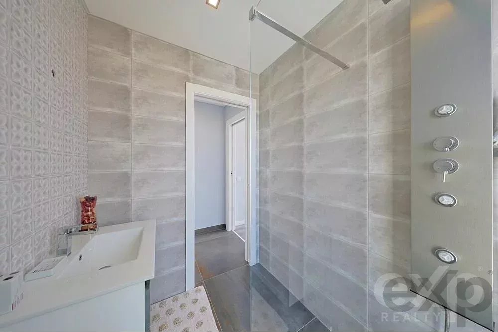 Luxury 4‑bedroom residence in Bemposta 85507817 image 35
