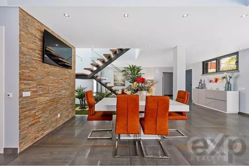 Luxury 4‑bedroom residence in Bemposta 85507817 image 24