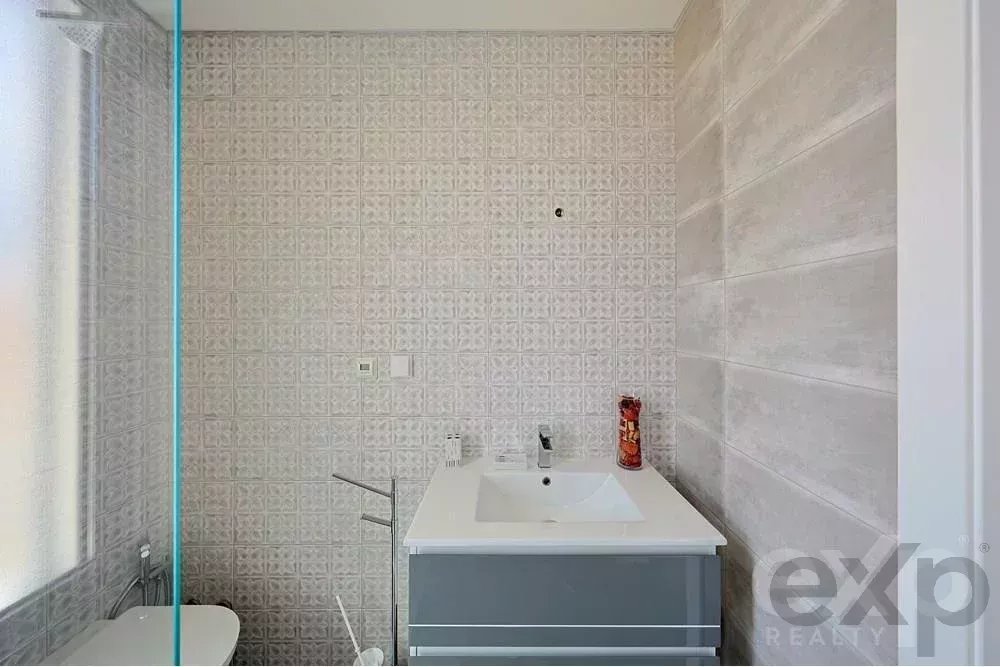 Luxury 4‑bedroom residence in Bemposta 85507817 image 38