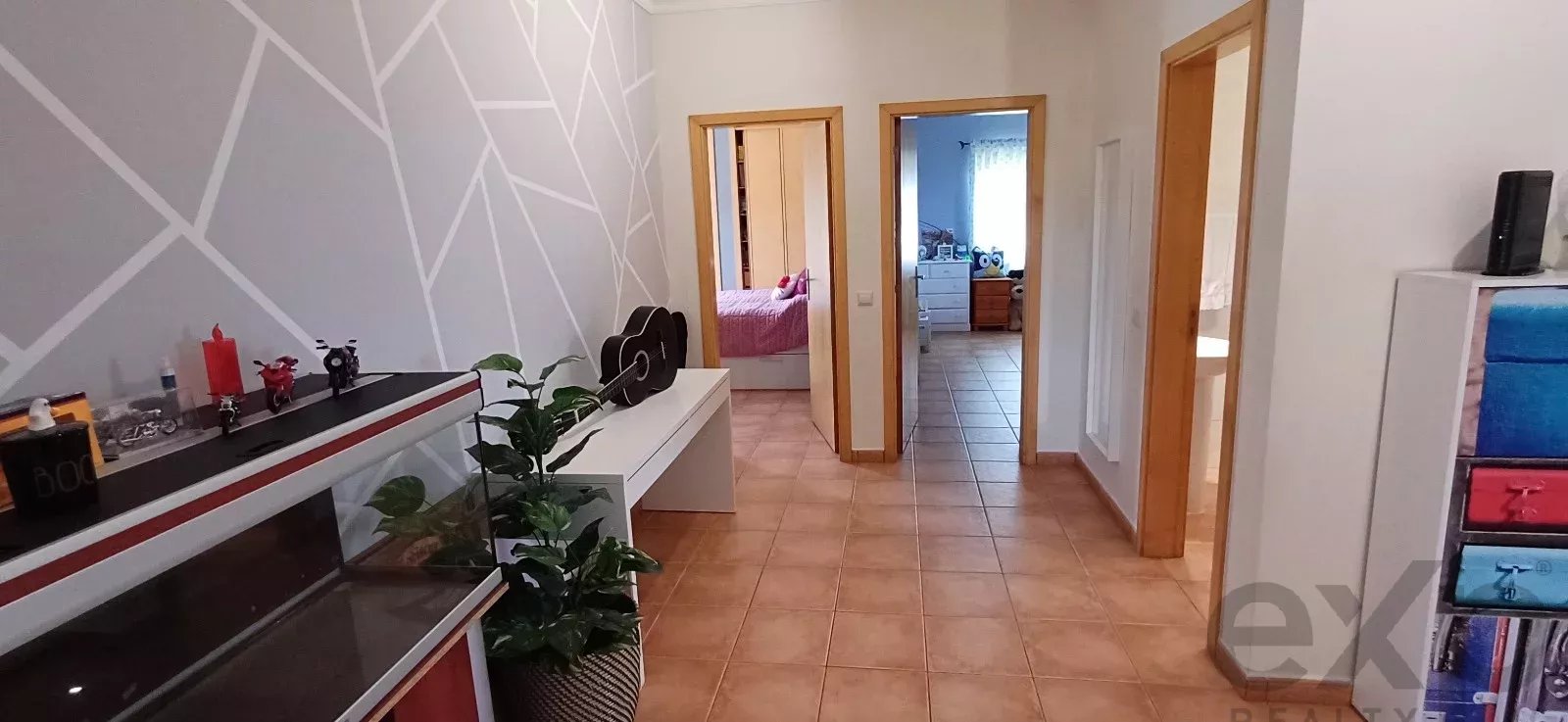 Moradia mista com espaço comercial de 150 m², T2 independente e terreno de 2600 m²,  a 3 km de Loulé, Algarve 85793665 image 27