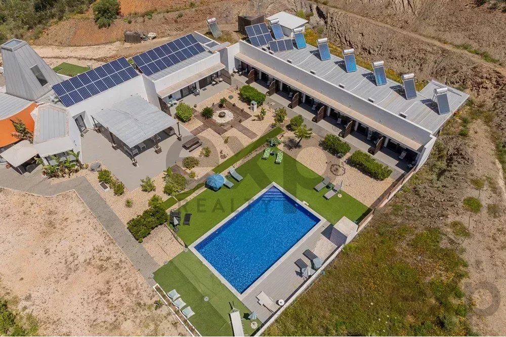 Turismo Rural de Luxo com 6 Hectares, 1 Apartamento e 7 Suites independentes, Piscina e Muito Mais