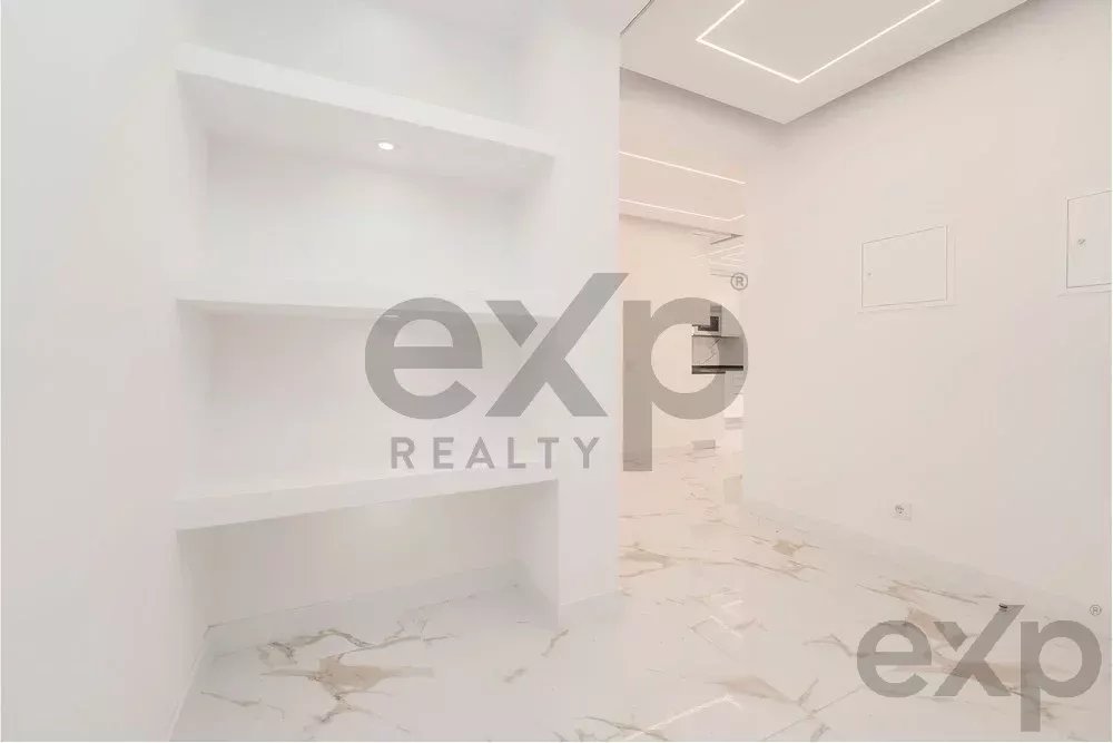 Sea‑Facing Two‑Bedroom Apartment 85948404 image 28