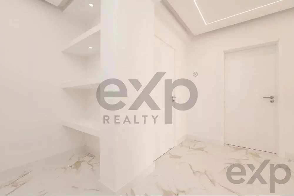 Sea‑Facing Two‑Bedroom Apartment 85948404 image 27