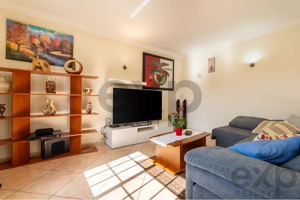 "Moradia isolada T3 com jardim, estacionamento coberto, vista de campo, perto da N125 e do comércio." 85948428 image 14