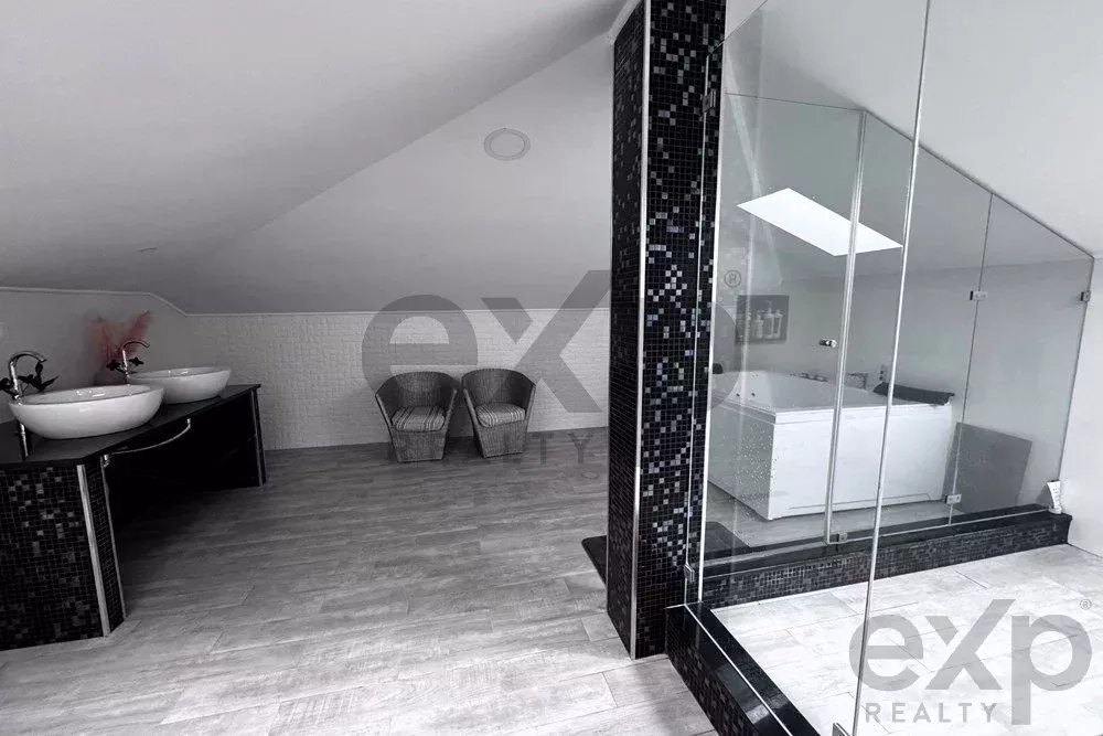 Live in Harmony with Nature, Detached Ground‑Floor Home T4+2 with Swimming Pool in Pinhal Novo 85948447 image 24