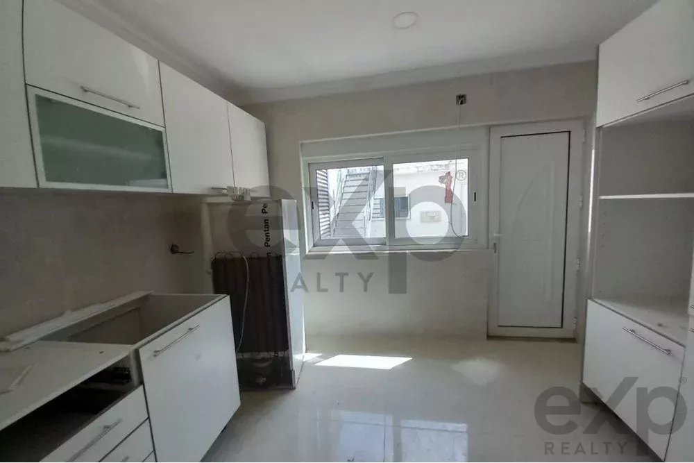 Residence, Foros da Amora 85948545 image 7
