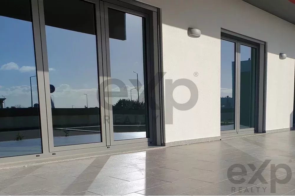 T2 with two terraces measuring 48 m² and 10 m², laundry room, CE: A+, just 900 metres from the centre of Vila da Ericeira and the beach. 85948547 image 16