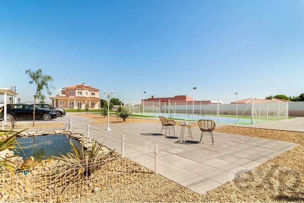 Azeitão - quinta T4 com Guest House