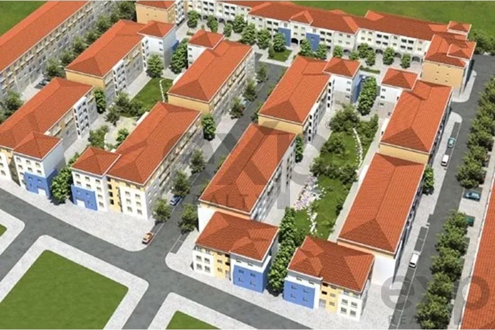 Lote com projecto aprovado 16 apartamentos -centro de Coruche