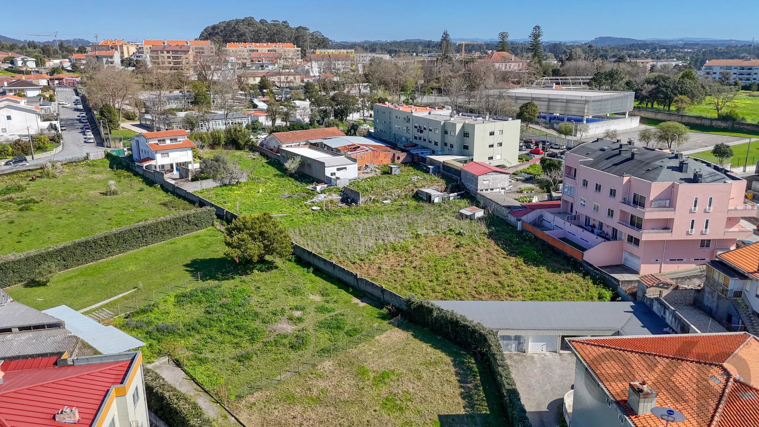 Terreno em Arcozelo - Corvo