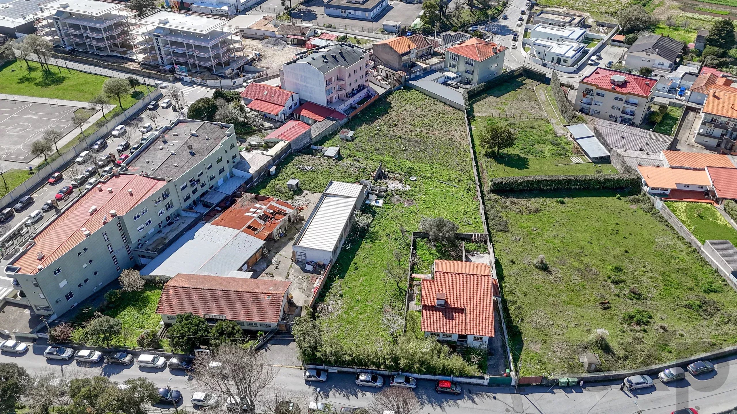 Terreno em Arcozelo - Corvo