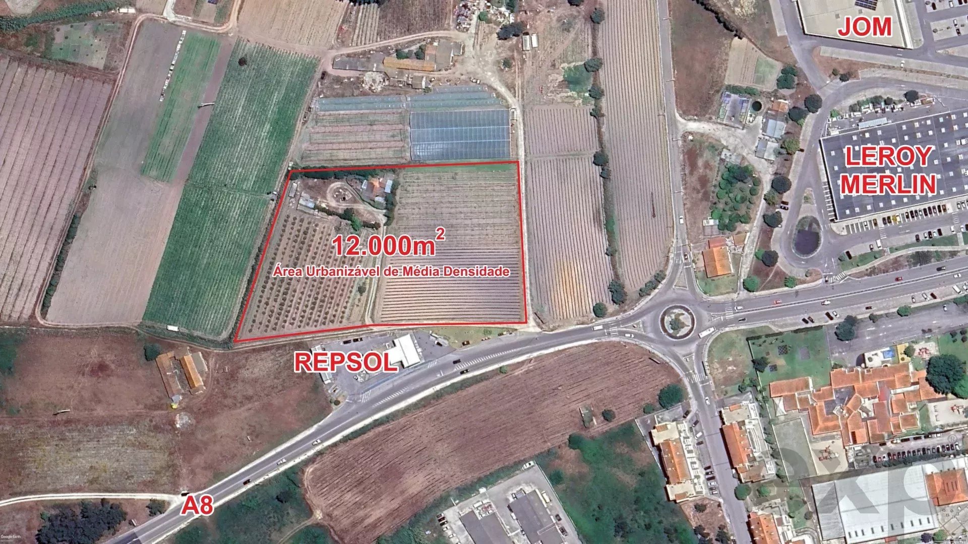 Parcela de terreno urbanizável, com 12.000m2, junto à A8/Lisboa/Leiria.