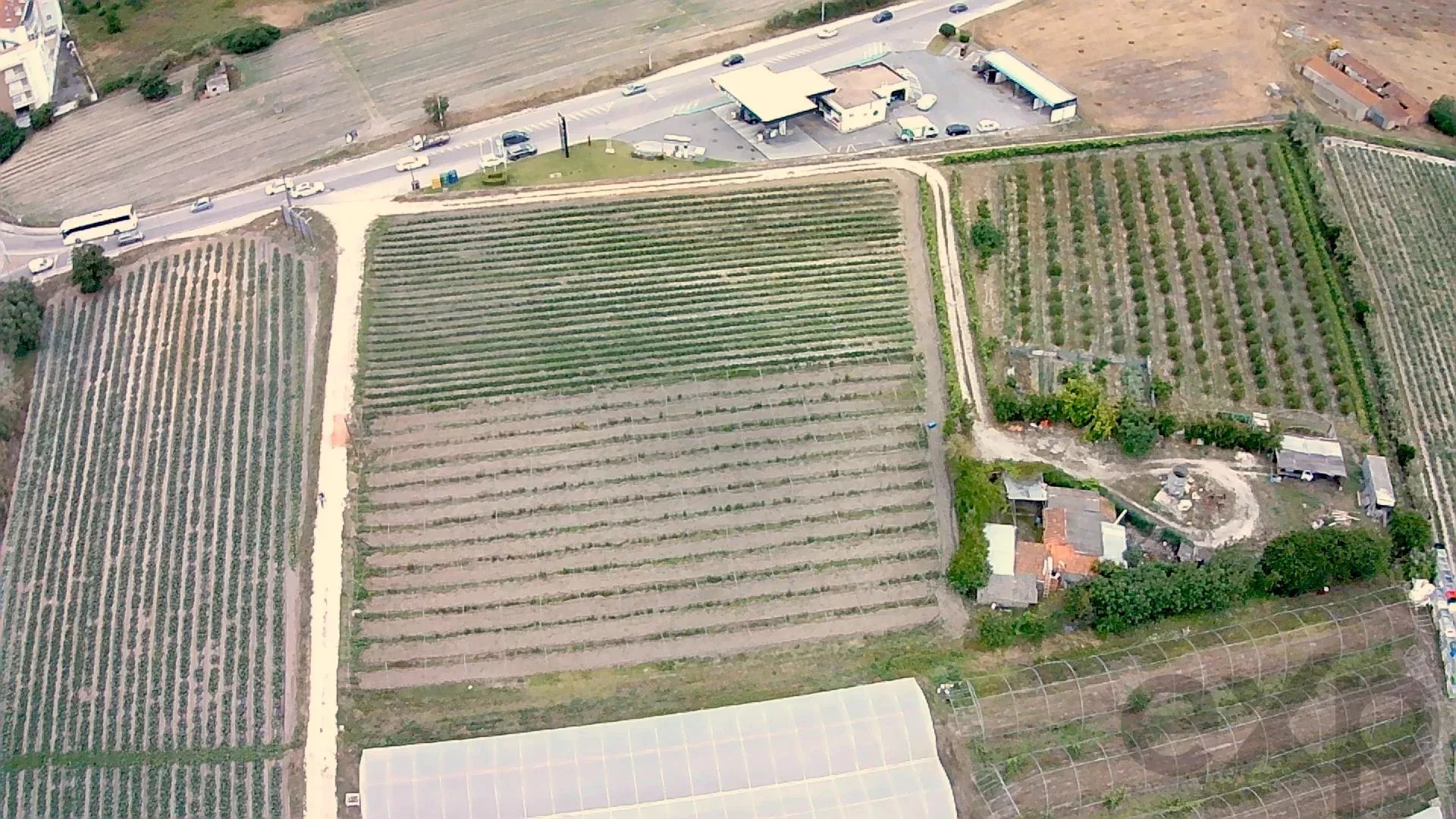 Parcela de terreno urbanizável, com 12.000m2, junto à A8/Lisboa/Leiria.
