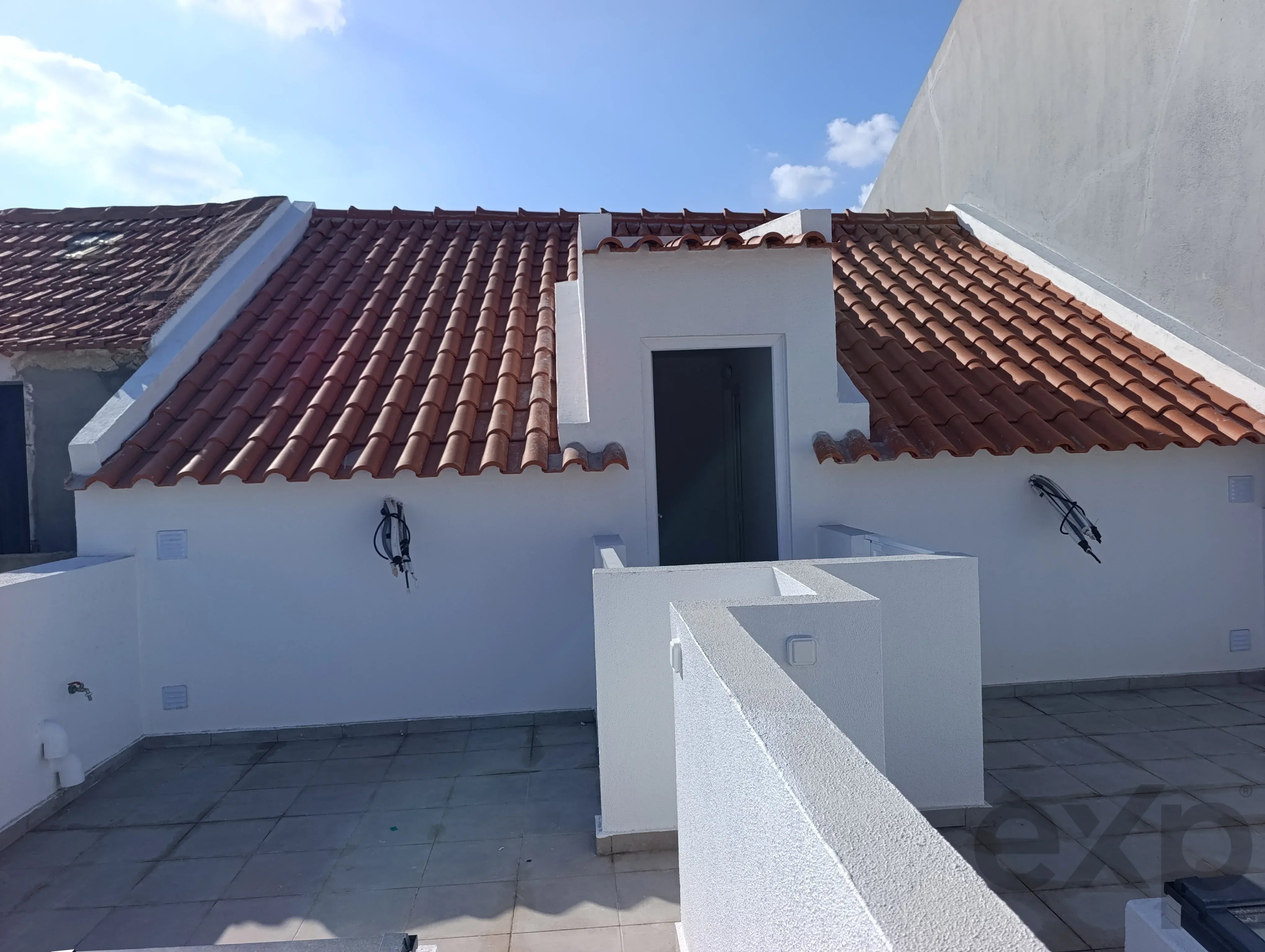 Moradia T2 totalmente remodelada  na Zona Histórica do Montijo 85949201 image 25