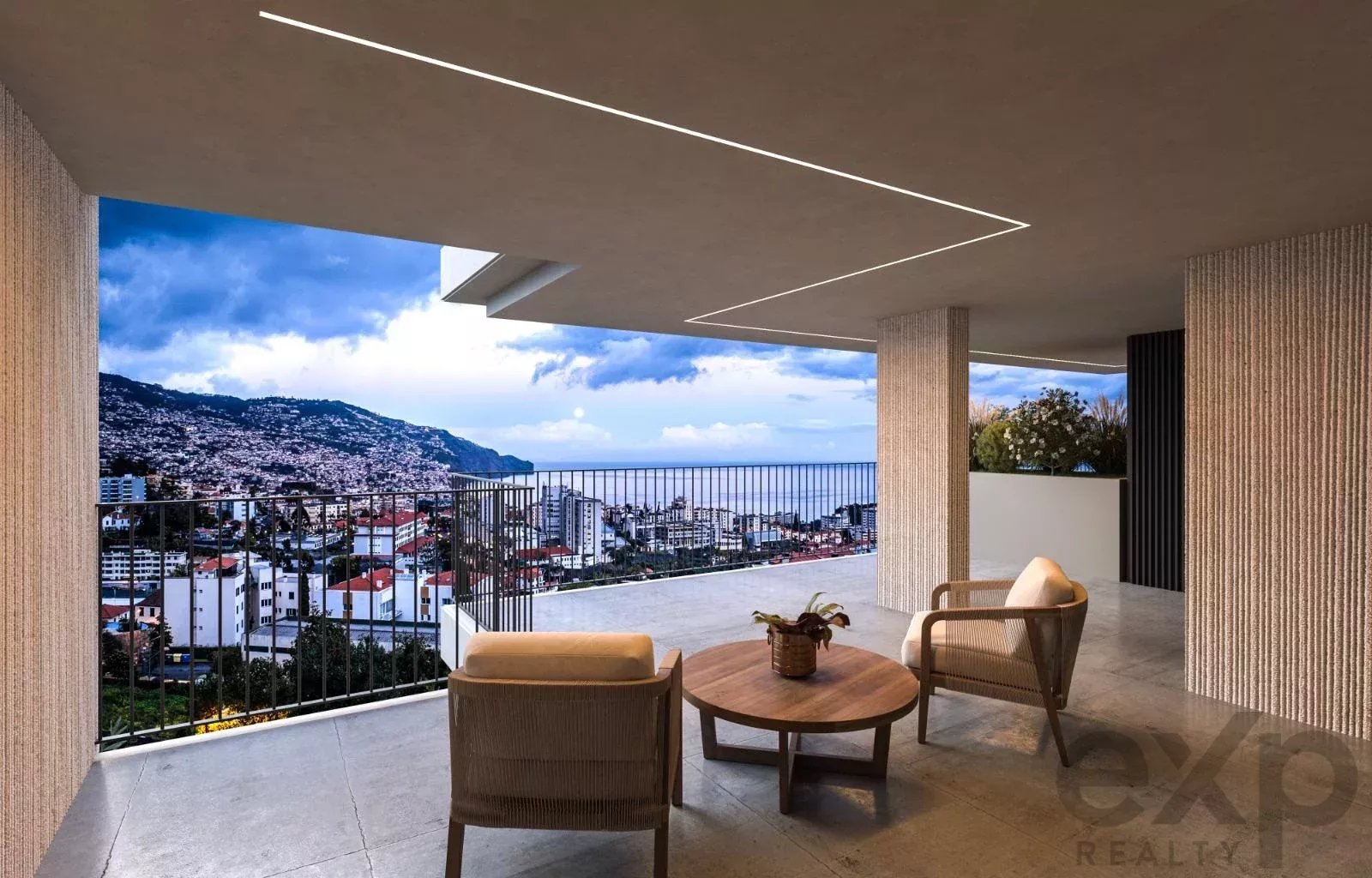Apartamento T2 na Ilha da Madeira com Vista Mar e Baía do Funchal