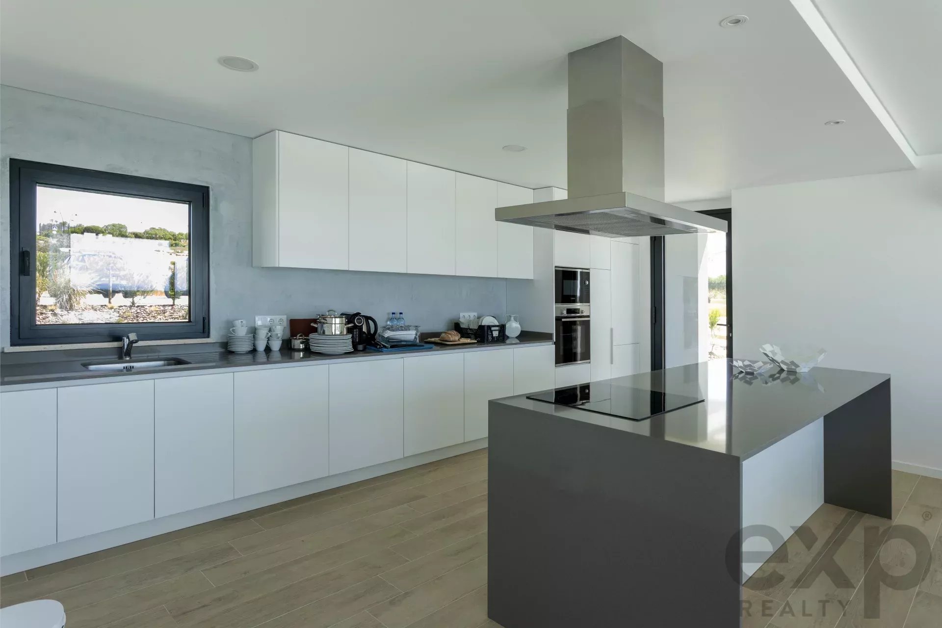 Contemporary Villa with 3 bedrooms, private pool, Sea and Golf view | Luxury Resort with spa and golf course