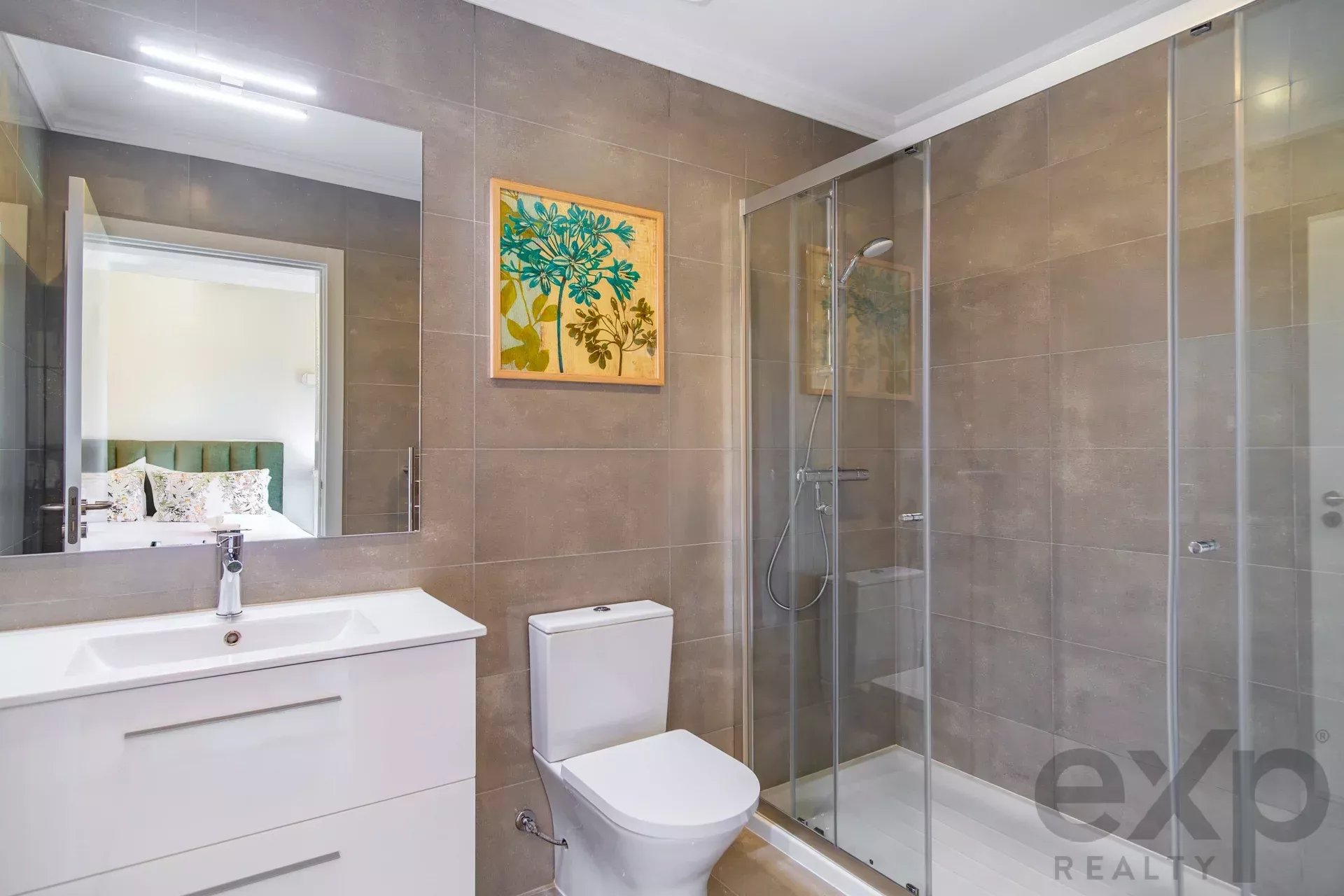 Modern Two‑Bedroom Apartment in a Golf & Spa Resort 85986047 image 15