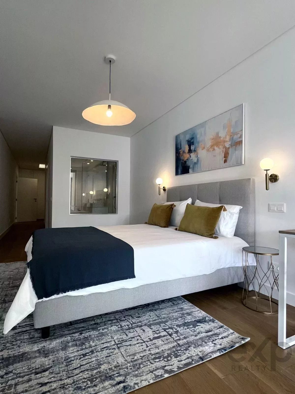 Luxo à Beira-Mar: Apartamento Exclusivo na Estrada Monumental