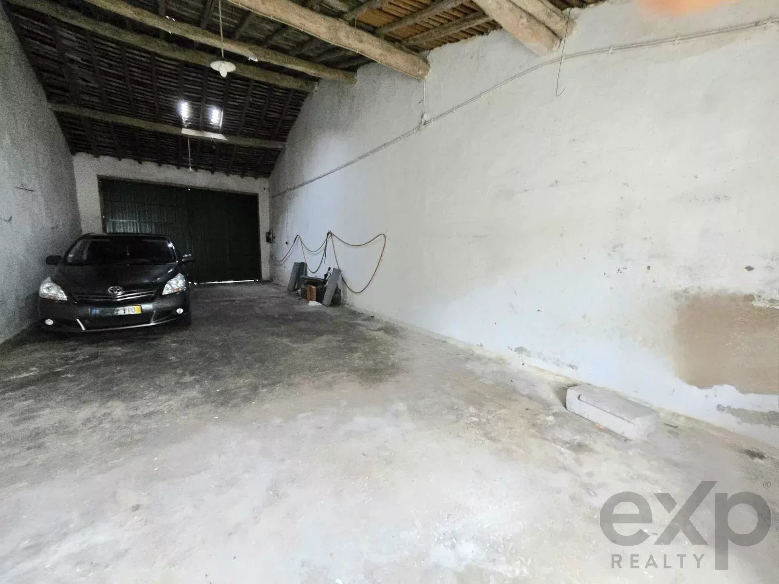 Moradia unifamiliar com 2 pisos, quintal, garagem, e terraço. 85992079 image 22