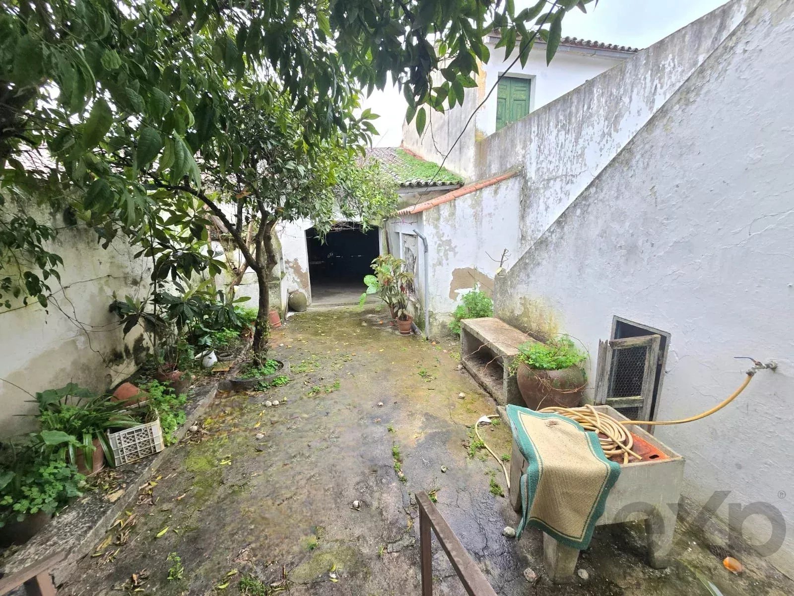 Moradia unifamiliar com 2 pisos, quintal, garagem, e terraço. 85992079 image 23