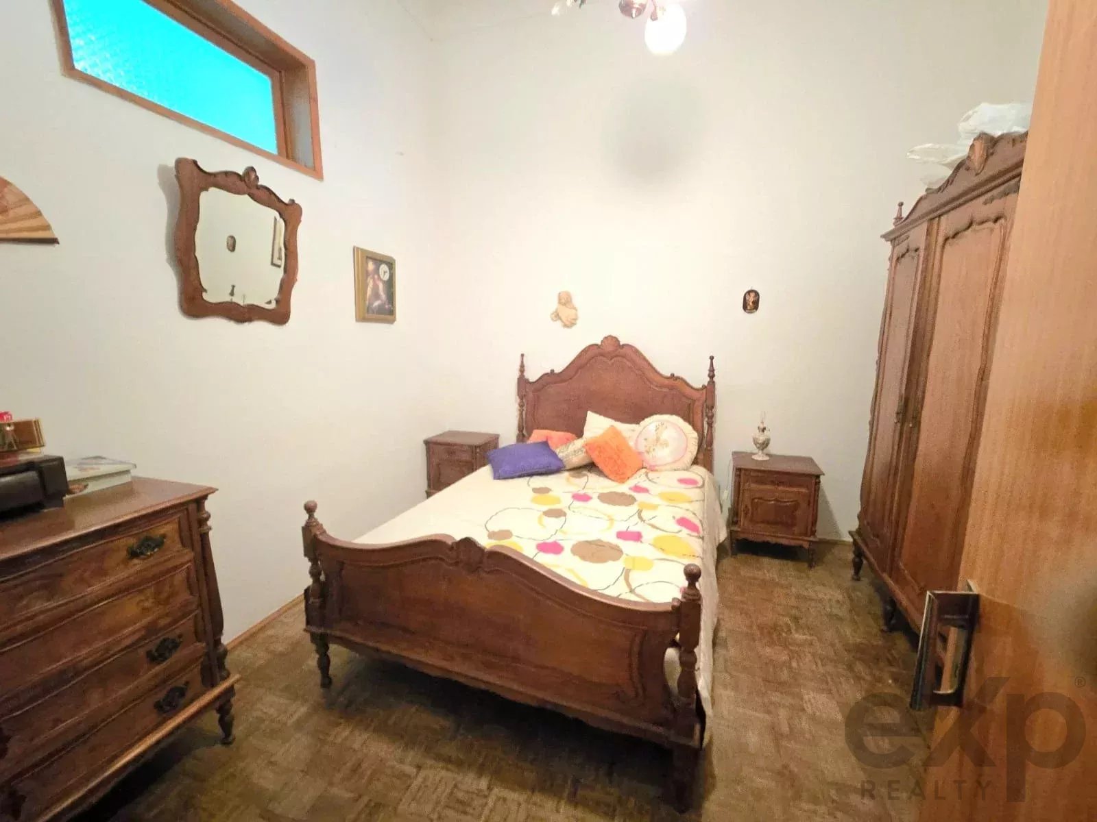Moradia unifamiliar com 2 pisos, quintal, garagem, e terraço. 85992079 image 12