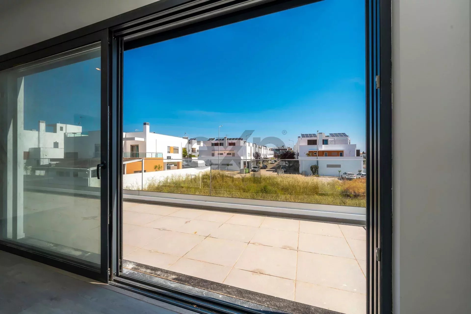 Contemporary six‑bedroom home recently constructed by Tavira Waterfront 85992139 image 41