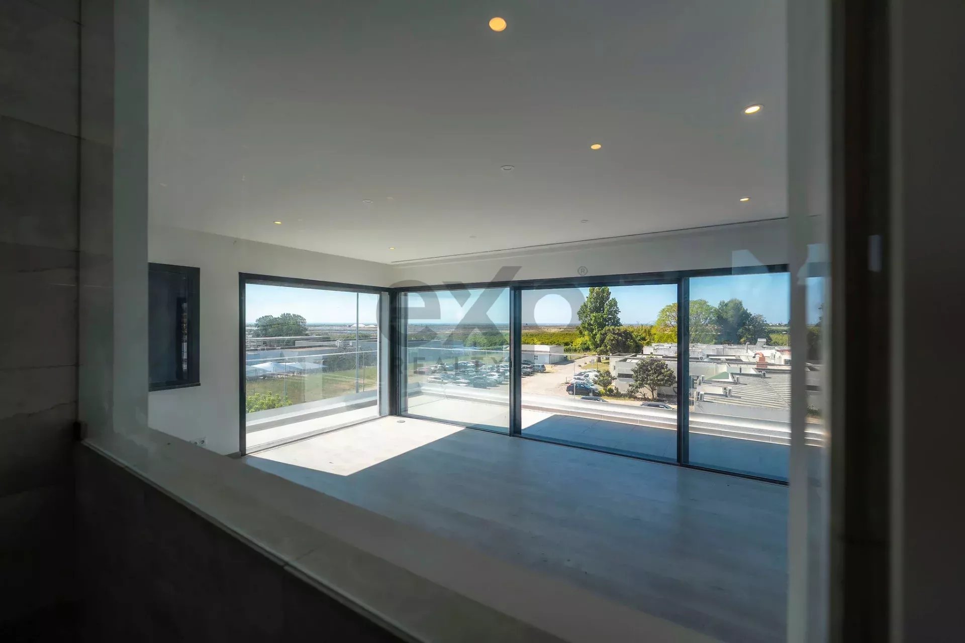 Contemporary six‑bedroom home recently constructed by Tavira Waterfront 85992139 image 71