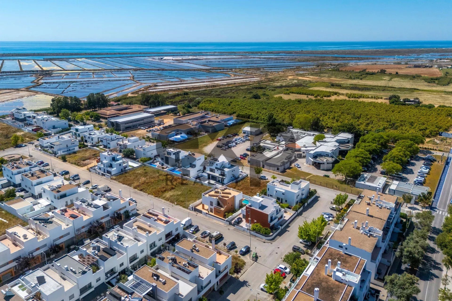 Contemporary six‑bedroom home recently constructed by Tavira Waterfront 85992139 image 90