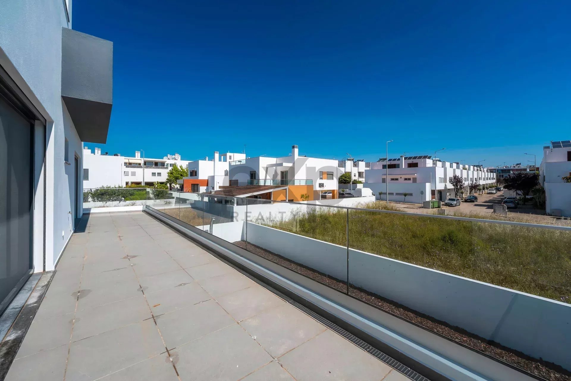 Contemporary six‑bedroom home recently constructed by Tavira Waterfront 85992139 image 45
