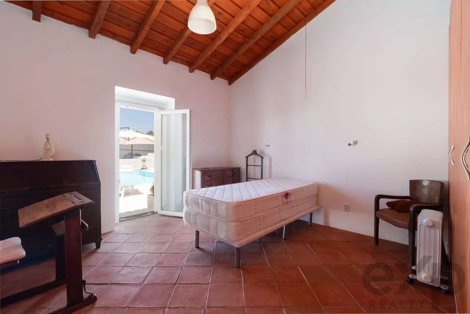 <|channel|>final <|constrain|>pt<|message|>Propriedade Equestre de Luxo, Casa de Hóspedes 85992157 image 31