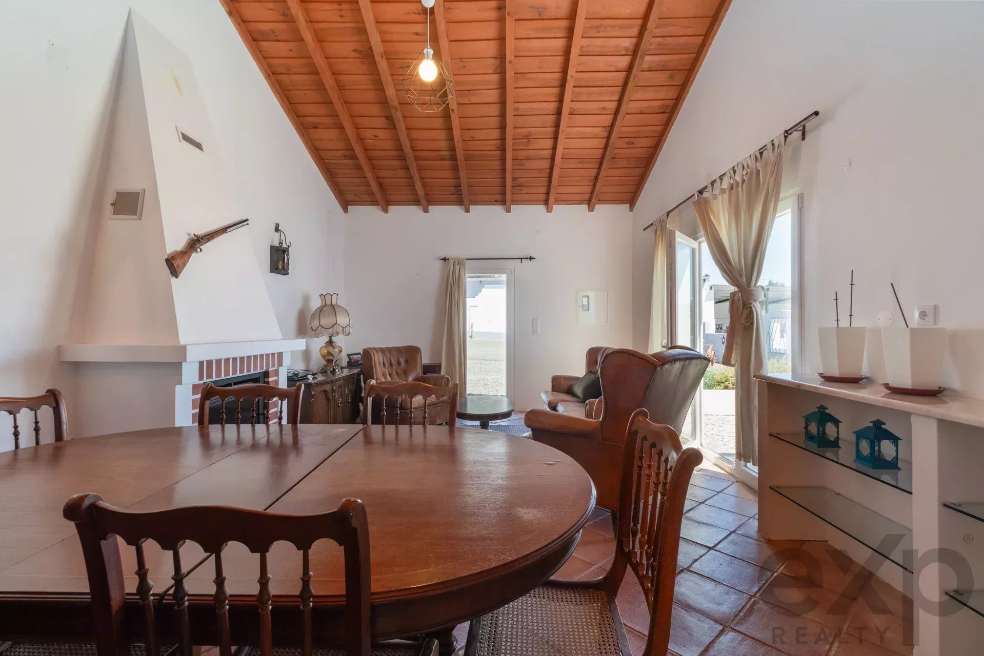 <|channel|>final <|constrain|>pt<|message|>Propriedade Equestre de Luxo, Casa de Hóspedes 85992157 image 27