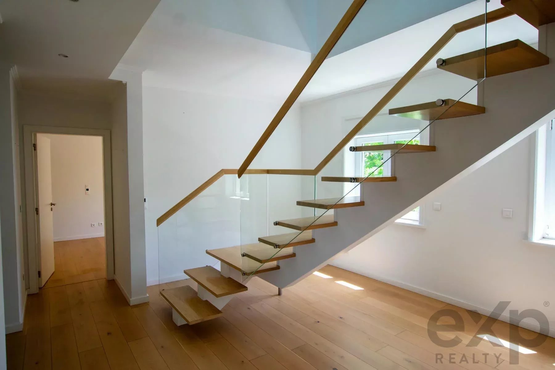 Penthouse de luxo com vista para o mar e para o porto no Estoril