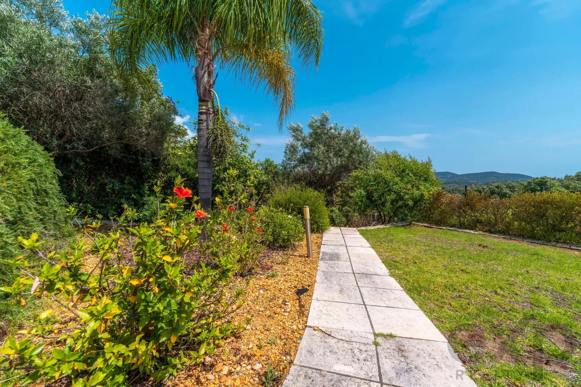 V4 House with panoramic views and a pool in São Brás de Alportel, Algarve 86003387 image 90