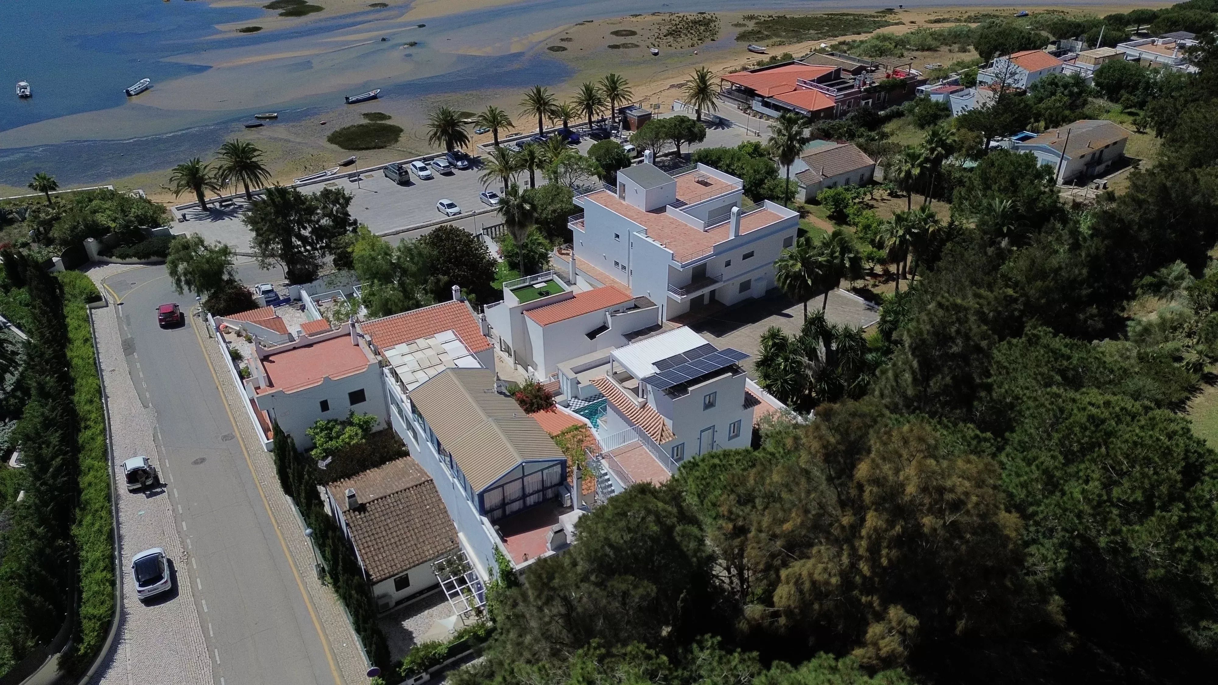 House / Building / AL T8 at Praia da Fábrica 86056109 image 7