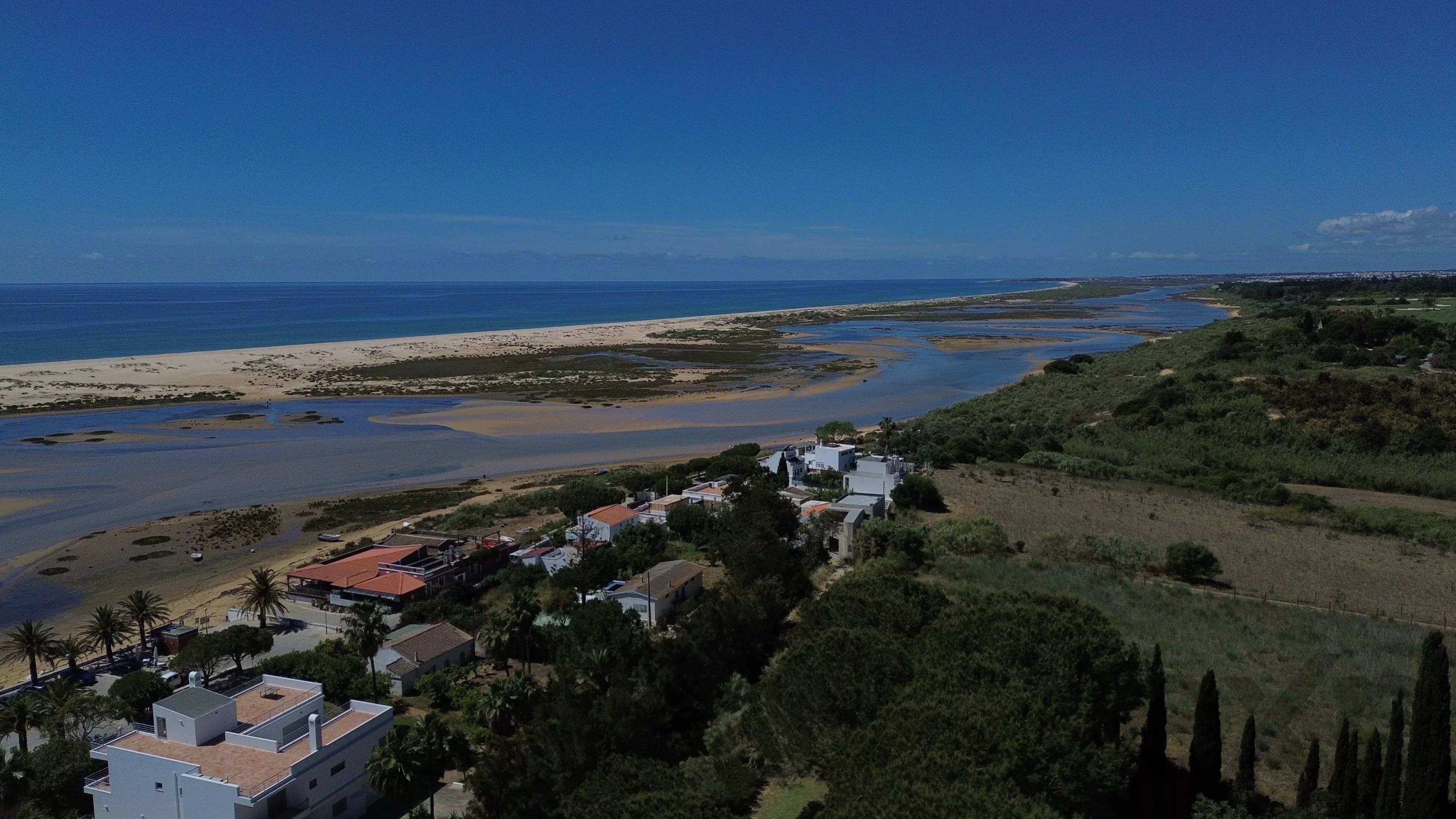 House / Building / AL T8 at Praia da Fábrica 86056109 image 9