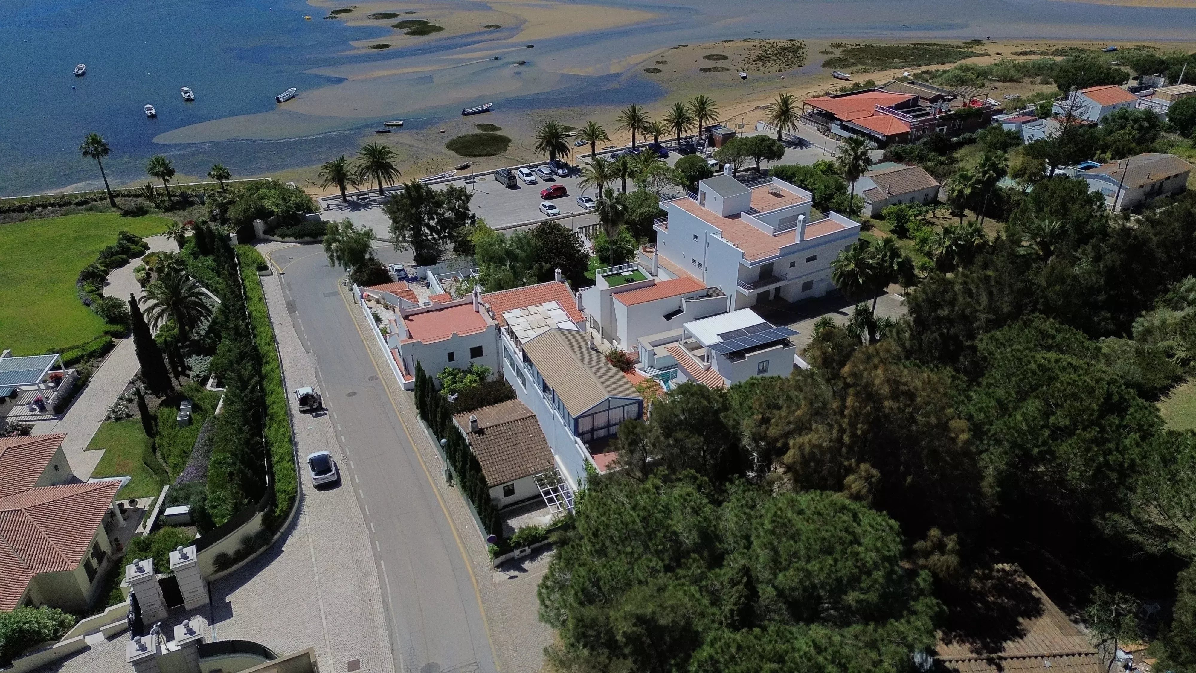 House / Building / AL T8 at Praia da Fábrica 86056109 image 8
