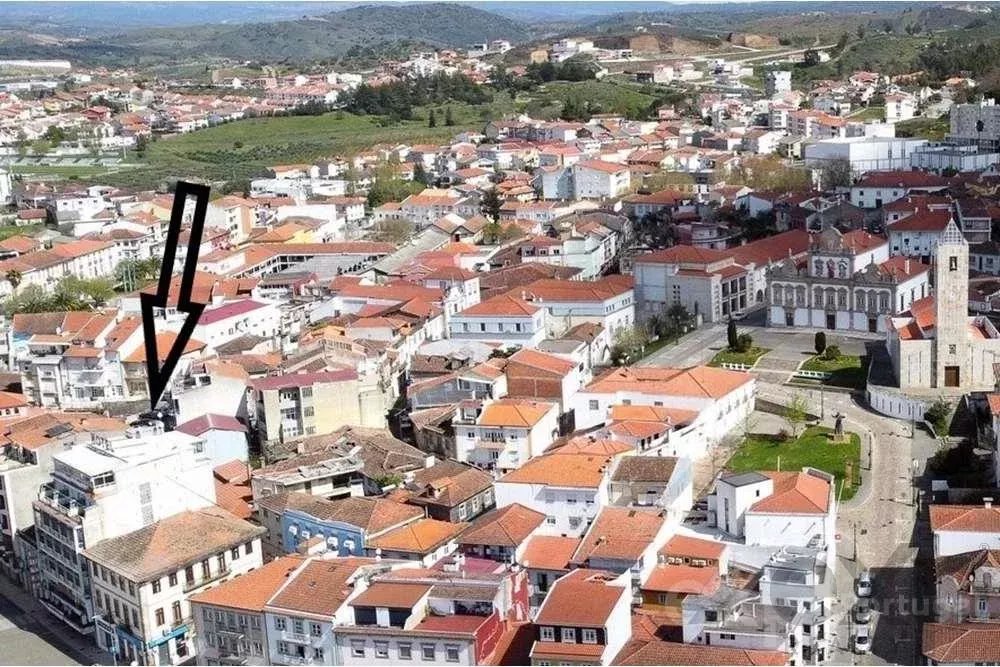 Projeto com licença de construção no centro histórico de Mirandela