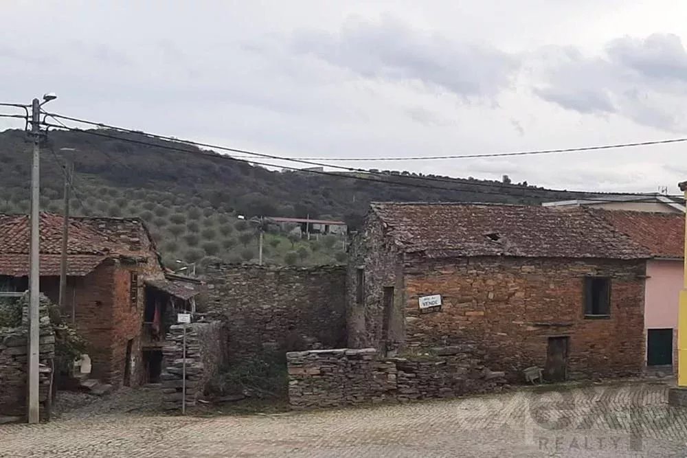 Casa de pedra em São Salvador, Mirandela