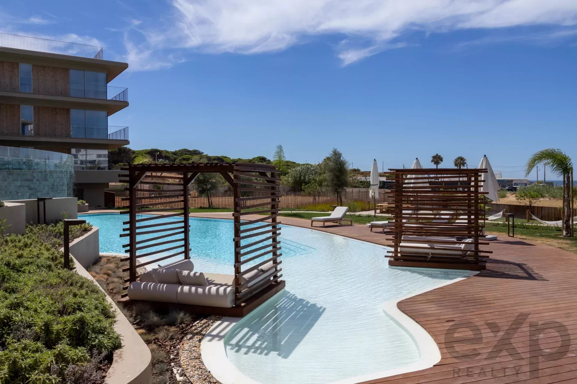Luxury Apartment with 2 Bedrooms in Quarteira, Algarve 86117329 image 25