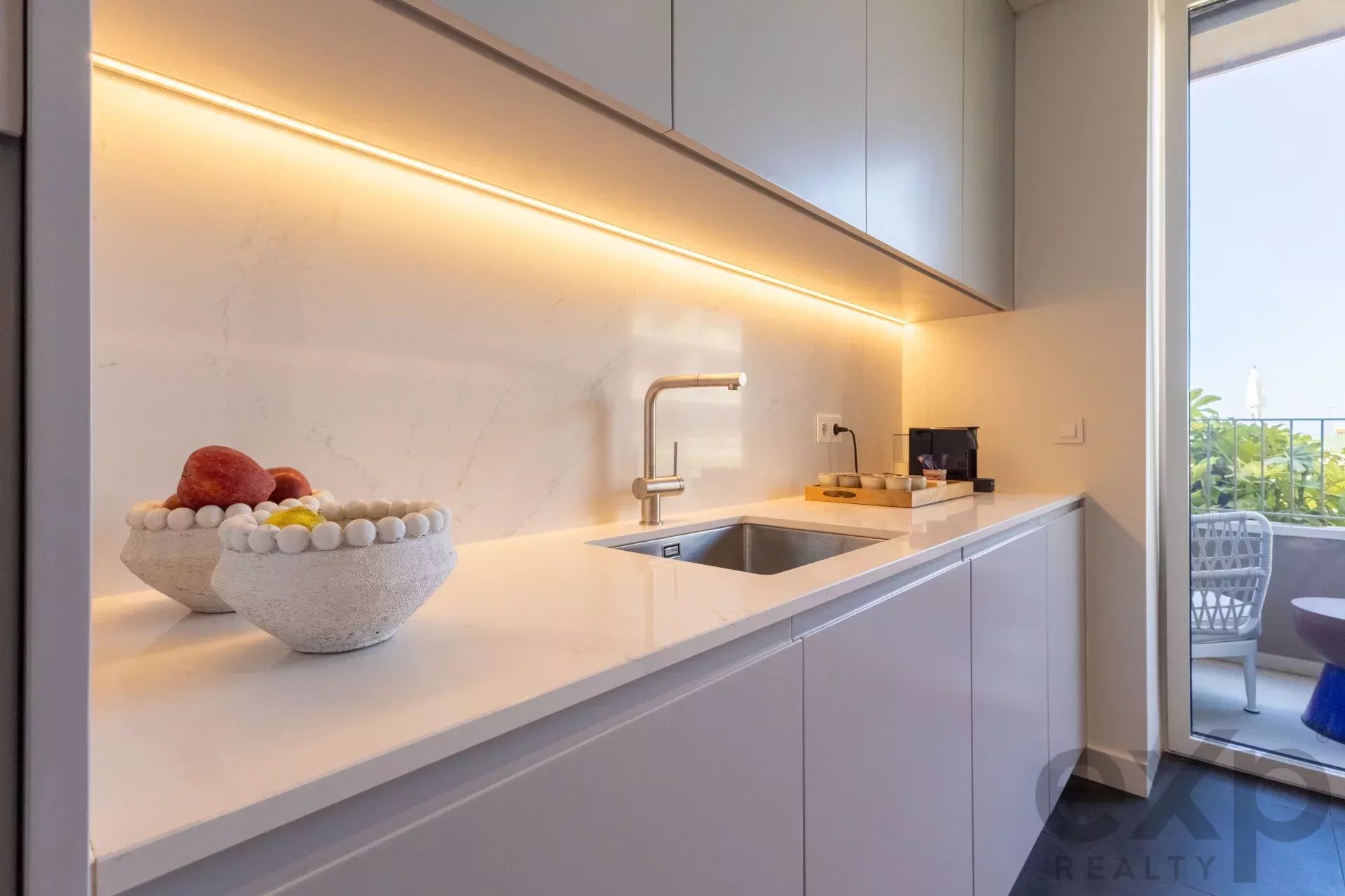 Luxury Apartment with 2 Bedrooms in Quarteira, Algarve 86117329 image 14